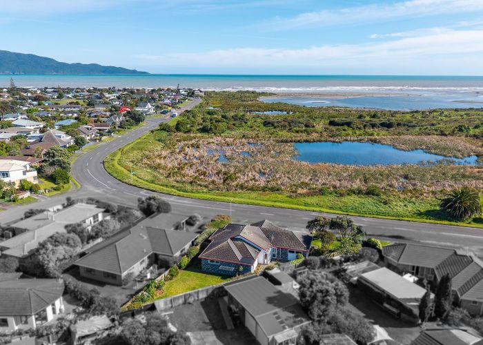  at 300 Manly Street, Paraparaumu, Kapiti Coast, Wellington
