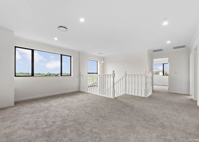  at 34 Papareia Road, Rosehill, Papakura