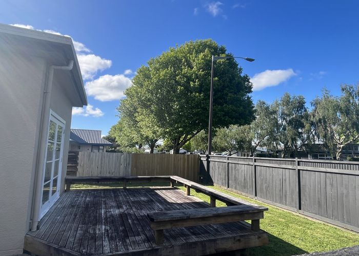  at 422 Botanical Road, West End, Palmerston North