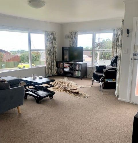  at 2/96 East Coast Road, Forrest Hill, Auckland