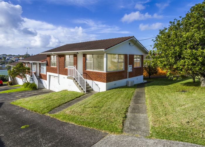  at 1/21 Quebec Road, Milford, Auckland