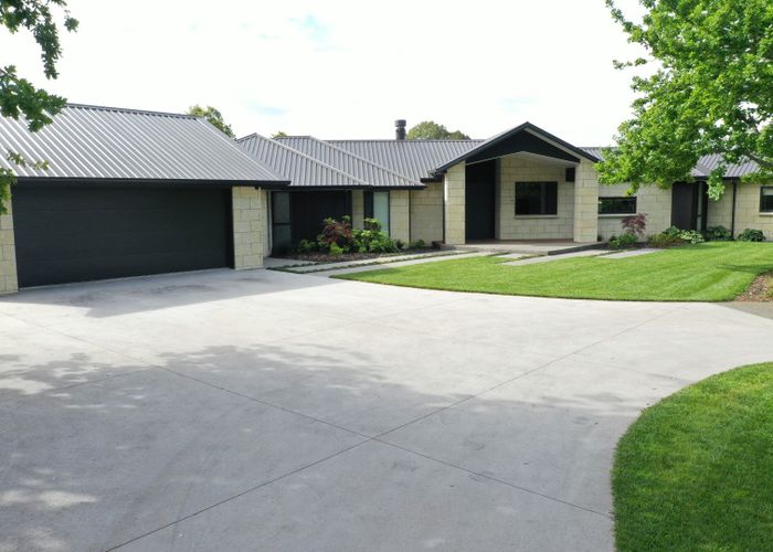  at 300 Pickering Road, Tamahere, Hamilton