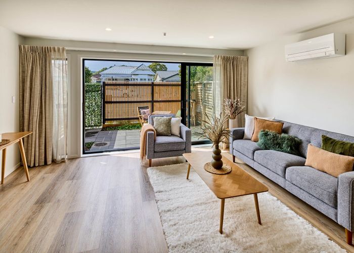  at 2/90 Knights Road, Hutt Central, Lower Hutt