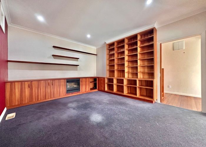  at 42 Raroa Road, Kelburn, Wellington, Wellington