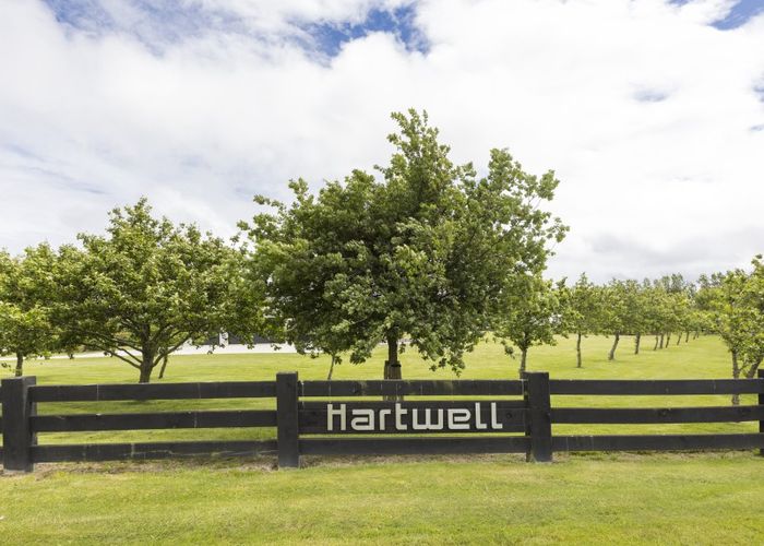 at 4 Colquhoun Way, Kelvin Grove, Palmerston North