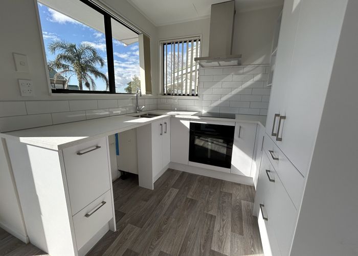  at 2-14A Chablis Place, Henderson, Waitakere City, Auckland