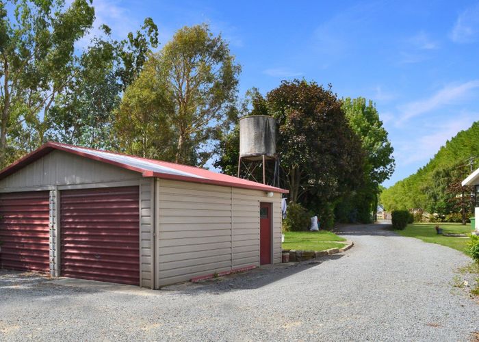  at 560 Alma-Maheno Road, Alma