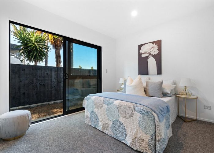  at 73 Wiseley Road, West Harbour, Waitakere City, Auckland