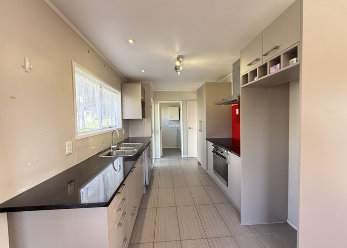  at 3 Celeste Place, Totara Vale, North Shore City, Auckland