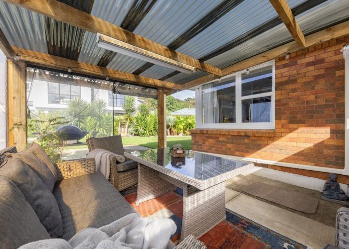 at 2/129 Penrose Road, Mount Wellington, Auckland