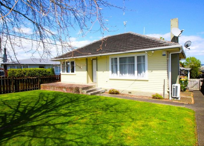  at 48 Strid Road, Te Atatu South, Auckland