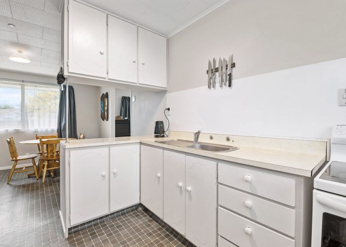  at 37 Barnard Road, Fairy Springs, Rotorua