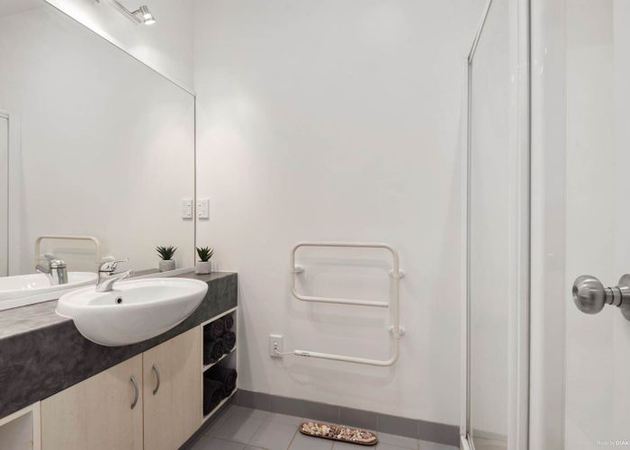  at 21/852 Mount Eden Road, Three Kings, Auckland City, Auckland