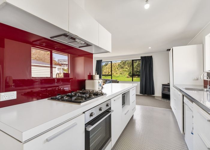  at 43 Riversdale Drive, Merrilands, New Plymouth
