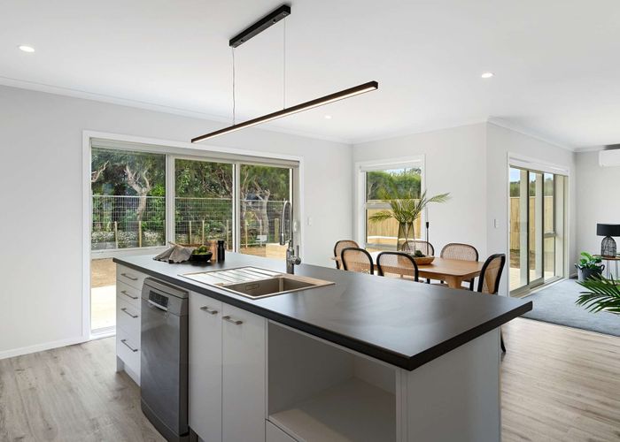  at 6 Magnolia Place, Levin, Levin