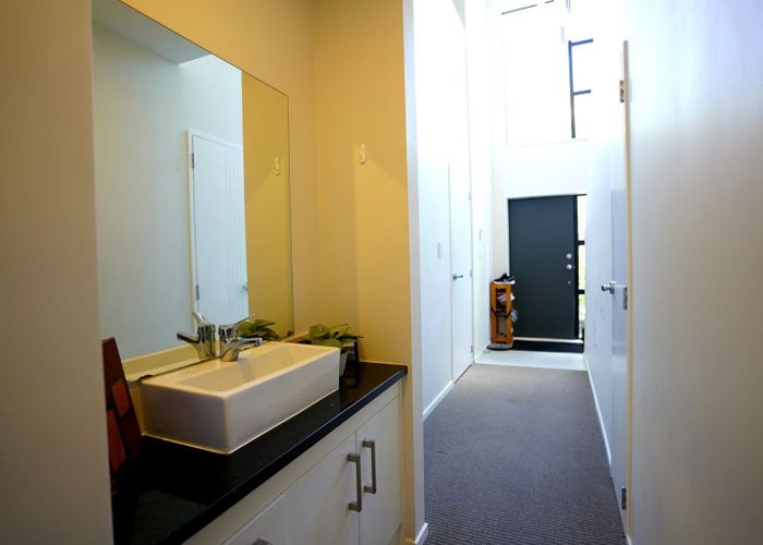  at 35/5 Perekia Street, Albany, North Shore City, Auckland