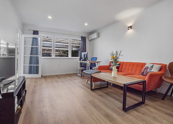  at 4/45 Abbotts Way, Remuera, Auckland