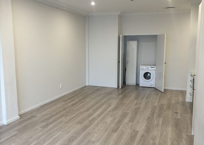  at 221 High St, Lower Hutt, Lower Hutt, Wellington