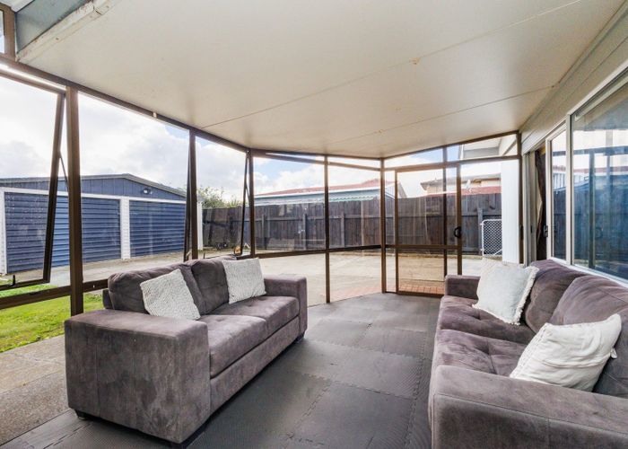  at 32 John F Kennedy Drive, Milson, Palmerston North