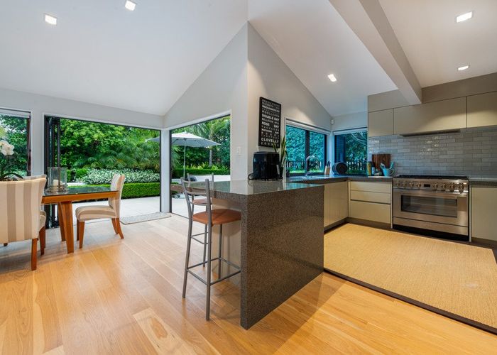  at 33A Craig Road, Milford, Auckland