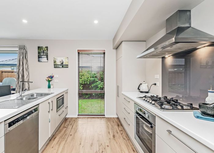  at 100 Shillingford Boulevard, Rolleston, Rolleston