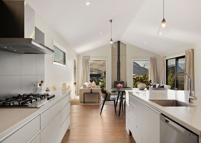  at 10 Ellesmere Avenue, Jacks Point, Queenstown