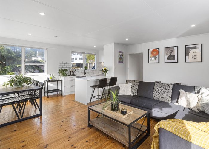  at 15 Bishopgate Street, Birkdale, Auckland