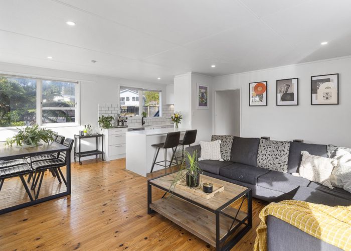  at 15 Bishopgate Street, Birkdale, North Shore City, Auckland