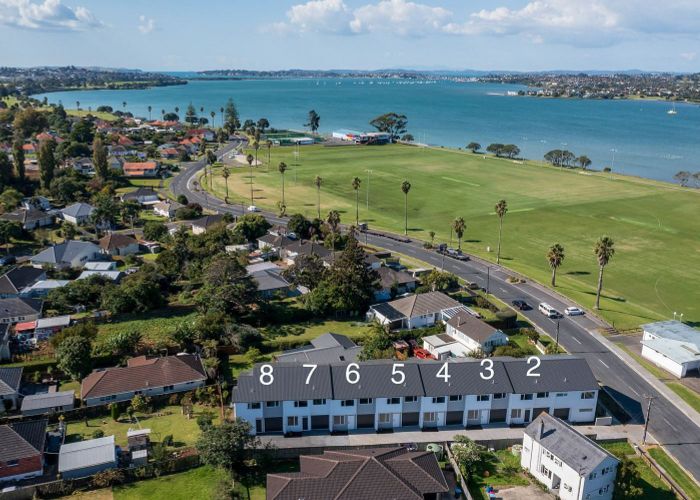  at 2/27 Dunkirk Road, Panmure, Auckland City, Auckland