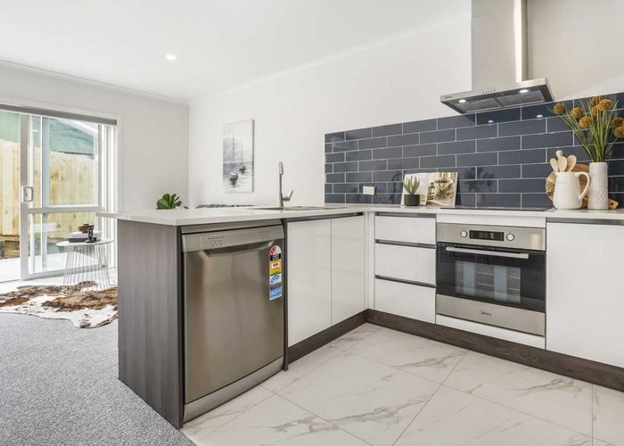  at 2/12 Scotland Place, Hillcrest, Hamilton, Waikato