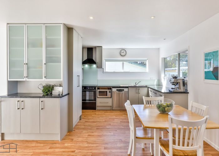  at 742 South Titirangi Road, Titirangi, Auckland
