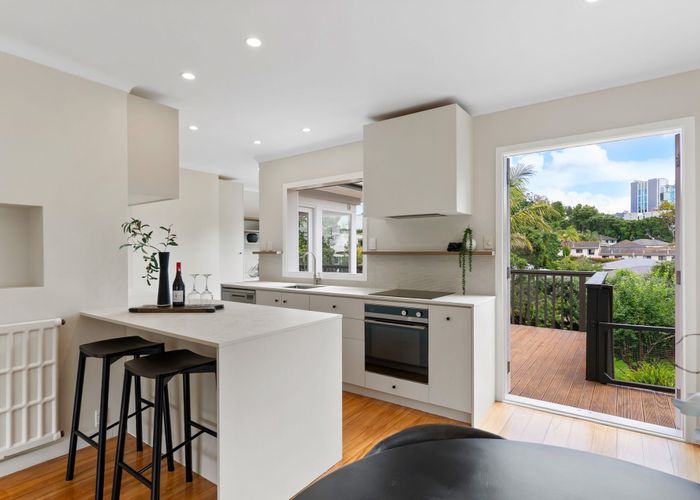  at 27 Euston Road, Sandringham, Auckland