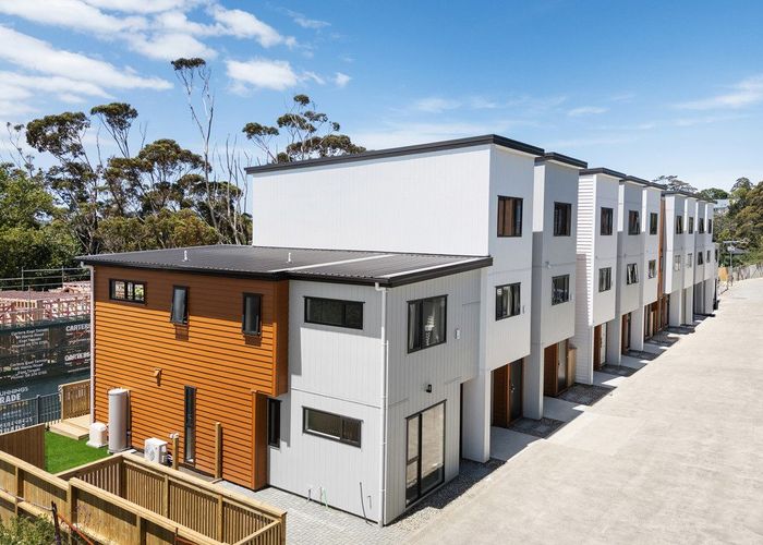  at 1/145 Albany Highway, Albany, North Shore City, Auckland