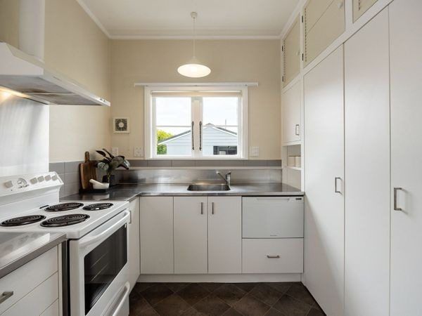  at 16A Bains Avenue, Hamilton East, Hamilton