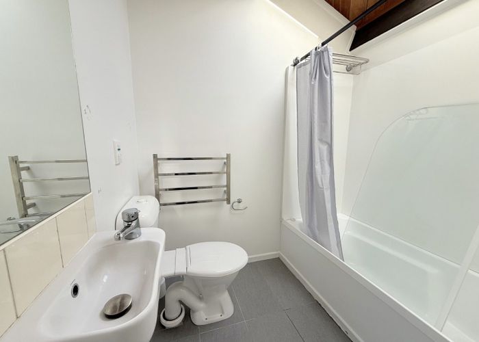  at 21/220 Thorndon Quay, Pipitea, Wellington, Wellington