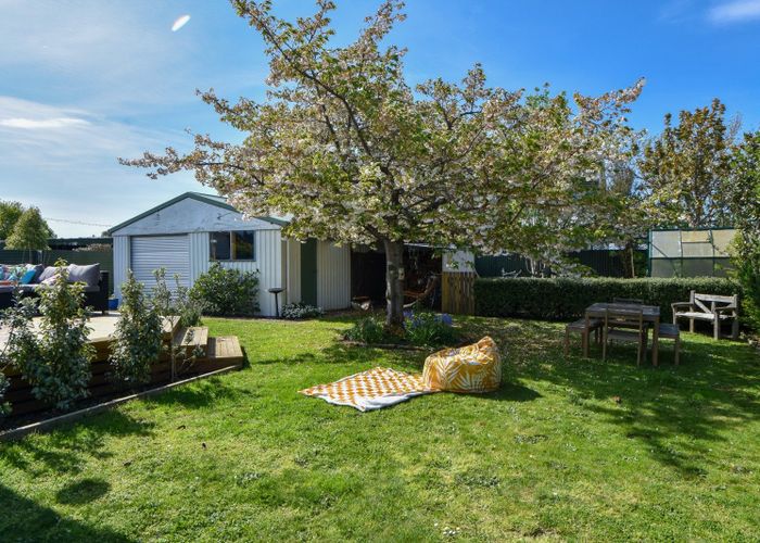  at 33 Wyndham Street, Carterton