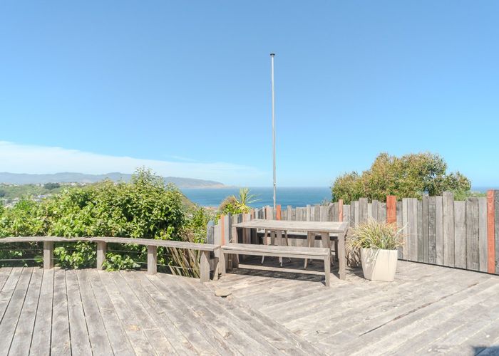  at 74 Frobisher Street, Island Bay, Wellington