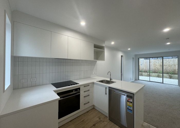  at 49 Ngae Place, Mangere East, Auckland