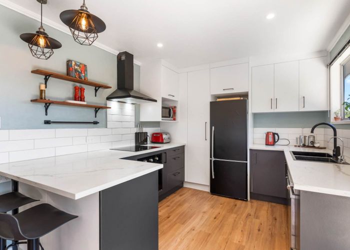  at 2/57 Solar Road, Glen Eden, Waitakere City, Auckland