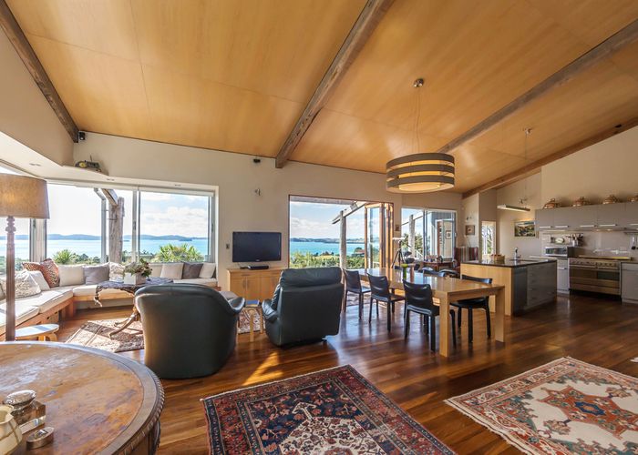  at 17 Kauri Drive, Sandspit, Warkworth