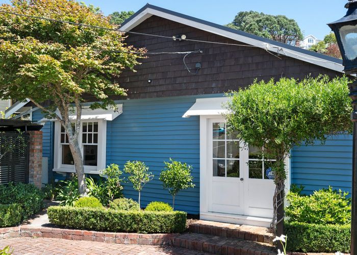 at 58 Glen Road, Kelburn, Wellington