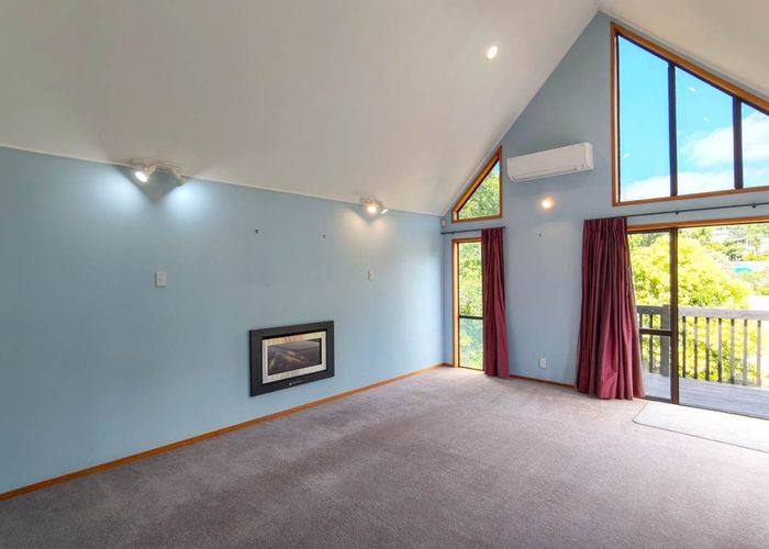  at 2 Crown Hill Close, Forrest Hill, North Shore City, Auckland