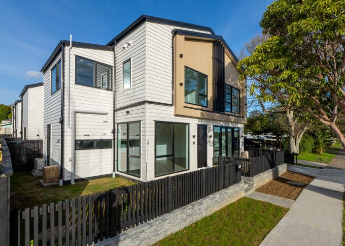  at 3/400 Bucklands Beach Road, Bucklands Beach, Manukau City, Auckland
