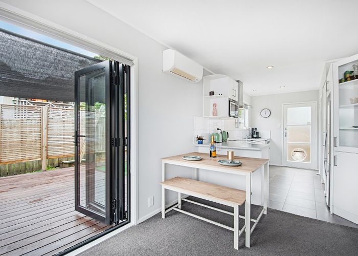  at Unit 2/17 Kemp Road, Massey, Waitakere City, Auckland