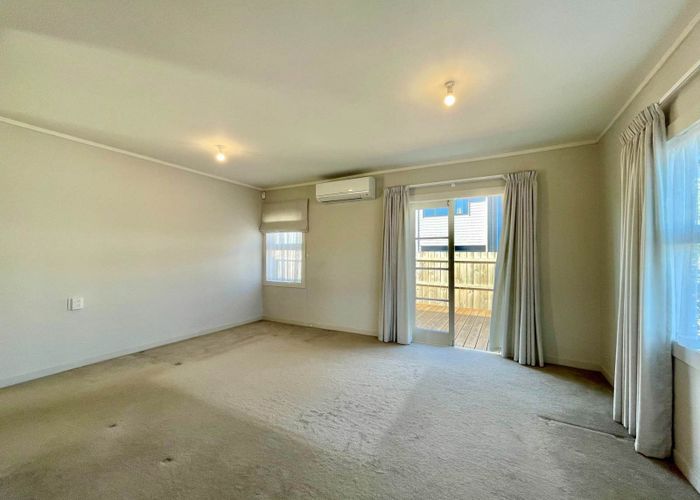  at 16A Ropata Avenue, Point England, Auckland