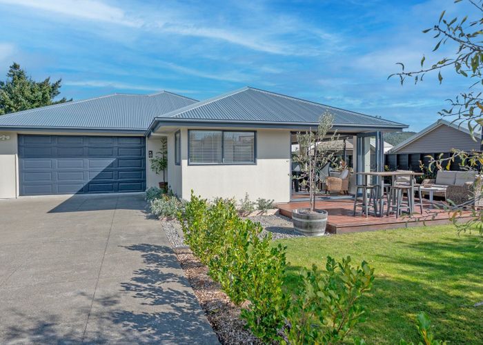  at 14 Lakemere Way, Kinloch, Taupo, Waikato