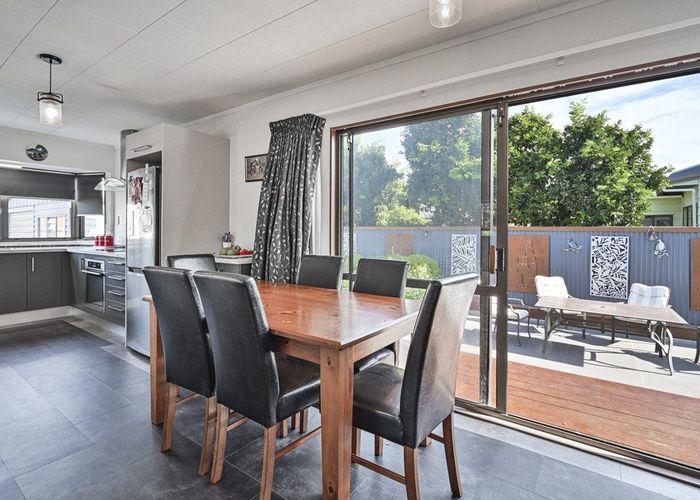  at 5 Nicholson Street, Mayfair, Hastings