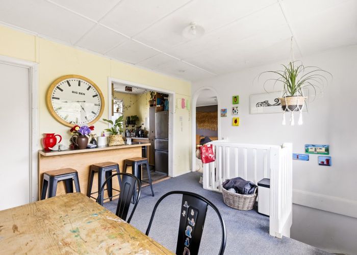  at 8 Mohio Road, Kakahi