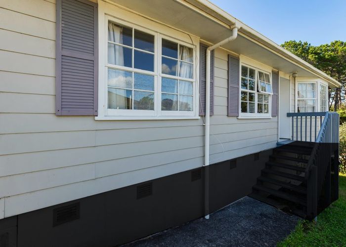  at Sunnynook, North Shore City, Auckland