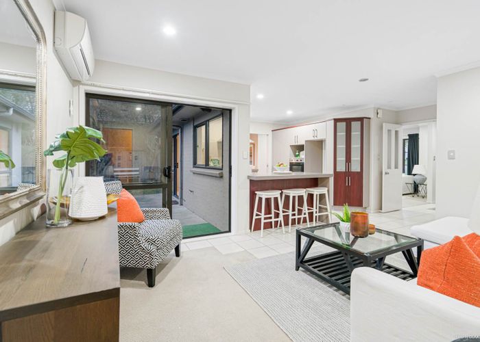  at 4 Gordal Place, Flat Bush, Auckland